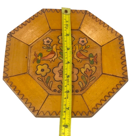 Vintage Mid-Century Folk Art Hand-Painted Pyrography Wooden Hexagon Plate - Picture 5 of 6